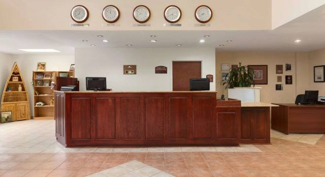 Days Inn Oromocto, Book Hotel Hoteller i River Valley med pool, Swimmingpool