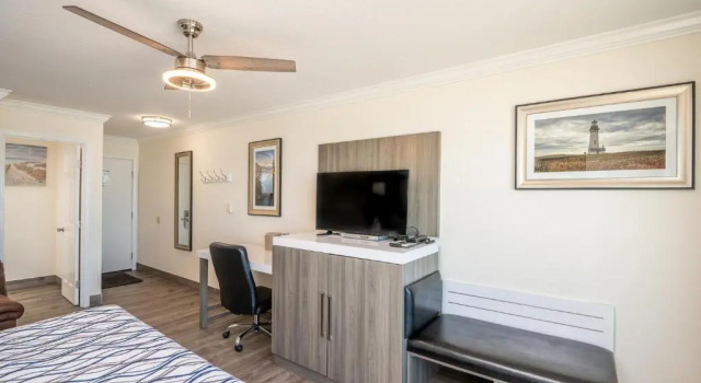 Номер Deluxe Sailor Jack Oceanfront Motel