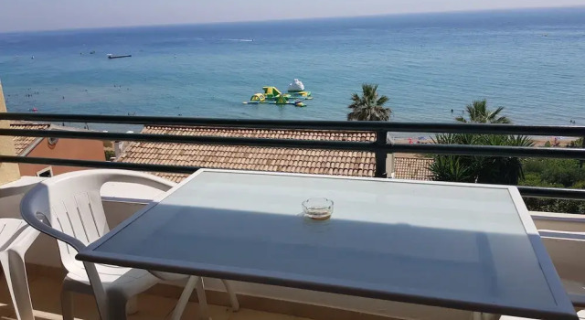 Коттедж с 2 комнатами с балконом и с видом на море Menigos A2no.87 Seaview 2 Bedroom
