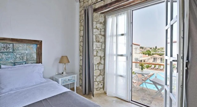 Luxo quarto Bay C Hotel