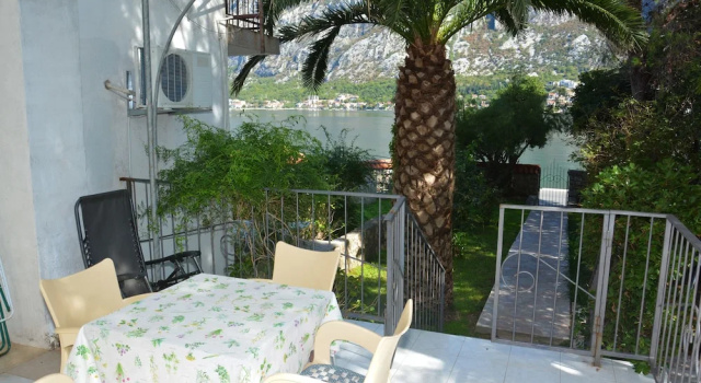 Семейные апартаменты c 1 комнатой с видом на море Apartments Cirkovic