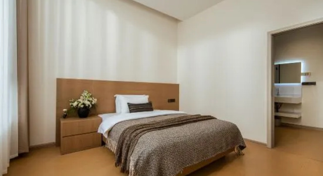 Люкс с 2 комнатами с видом на внутренний двор Erhai No.1 | Seaview Azure Skywalk Vacation Boutique Stay (Dali Haidong Town Ideal City)