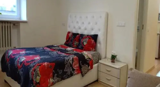 Kaunas Downtown Apartments, Забронировать Апартаменты/квартира Отели Каунаса с парковкой, рядом с Церковь Святого Креста ордена Кармелитов, Парковка