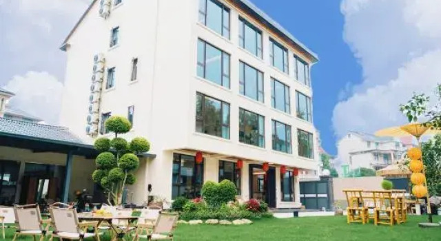 One village, one courtyard homestay, Rezerwuj Hotel Hotele w Hangzhou z basenem, Basen