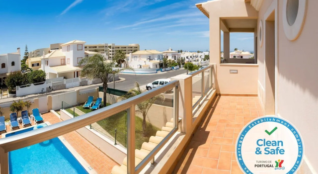 Вилла с 5 комнатами с видом на сад Moradia Ricardo - Praia da Gale