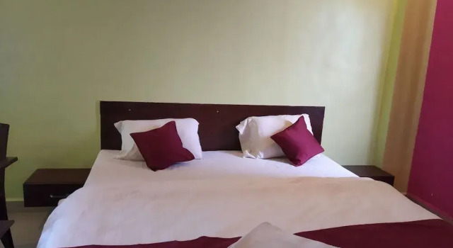 Hotel Savali Lodging, Buchen Sie Hotel Talegaon Dhamdhere Maharashtra