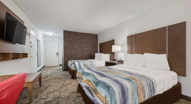 Четырёхместный номер Standard SureStay Hotel By Best Western Tuscaloosa Southeast