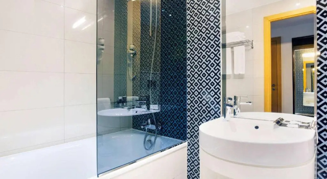Superior Doppel Zimmer Mercure Sohar