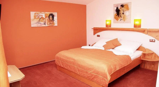 Penzion-Hotel Starojícká Pizza, Забронировать Отель Стары Йичин Wallachia