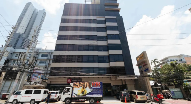 RedDoorz Premium @ South Triangle Quezon City, Забронировать Отель Кесон-Сити 