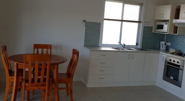 Семейный номер Standard с балконом и рядом с пляжем Dolphins Point Tourist Park