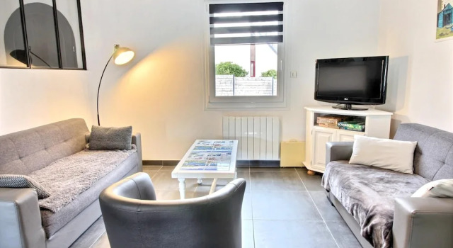 House With 4 Bedrooms in Plurien, With Enclosed Garden and Wifi - 800 m From the Beach, Varaa Hotelli Hotellit Côtes-d'Armor pysäköinnillä, Pysäköinti