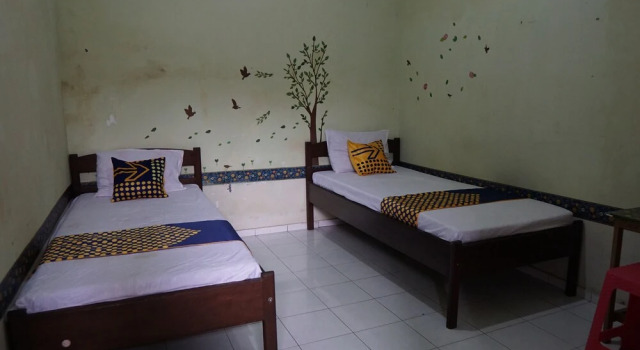 Camera doppia Standard SPOT ON 92665 Yoko Kost Syariah