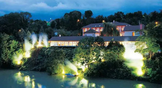 Люкс Дуплекс Best Western Bridge Hotel Lyon East