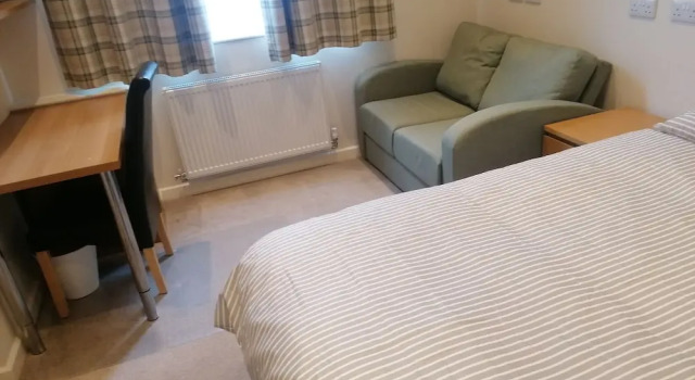 92 Seaford Street, Забронировать Отель Сток-он-Трент Стаффордшир, рядом с Театр Regent