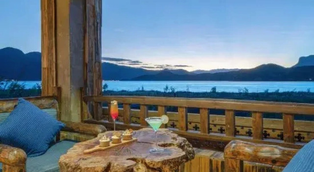 Superior Suite Hutuo Nest Lakeside Vacation Apartment (Lugu Lake Dear Inn)
