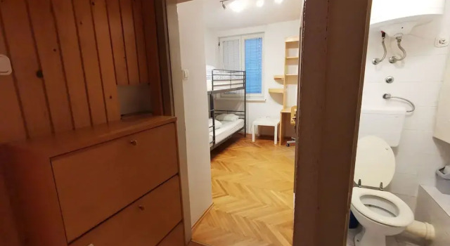 Apartment for four with free parking