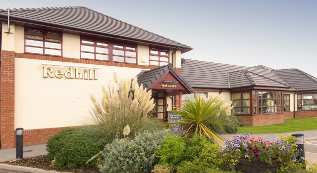 Premier Inn Stafford North - Spitfire, Забронировать Отель Отели Англии 3 звезды, 3*