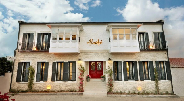 Alachi Hotel