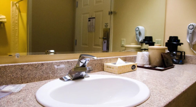Четырёхместный номер Deluxe FairBridge Inn & Suites Leavenworth