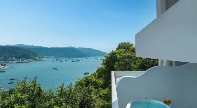 Двухместный номер Standard с частичным видом на океан Miyue Shenzhen Blue and White Holy Island Cliff Pool Hotel