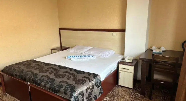 Standard Doppel Zimmer mit Balkon und mit Blick auf den Park Nork Residence Hotel
