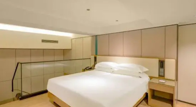 Люкс Zhuhai Xinhualian Business Hotel