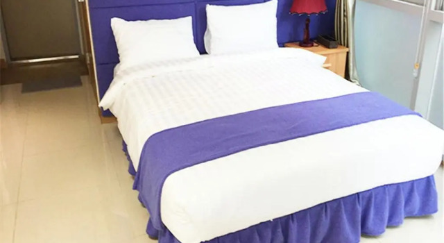 Номер Standard J Hotel