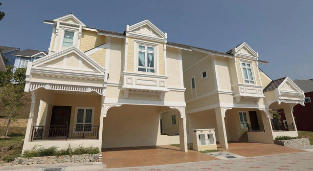 Everia Villas Resort - Bukit Gambang Resort City, Prenota Resort Hotel resort a Gambang, Resort