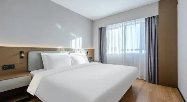 Семейный люкс с видом на город Rezen Hotel Zibo Shandong University of Technology