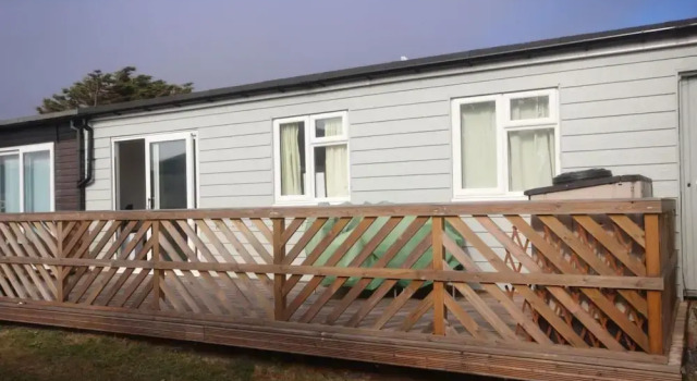 33C Medmerry Park 2 Bedroom Chalet, Забронировать Шале Виллы Исторического графства Суссекса, Вилла