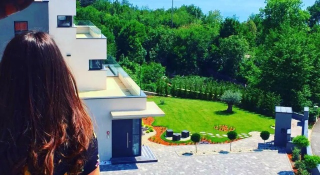 Апартаменты APARTMENTS VILLA BARE - Sea View & Private Parking
