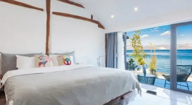 Люкс Dali Spirited Away Panoramic Sea View Guesthouse (Erhai Ecological Corridor San Sheng Island Branch)