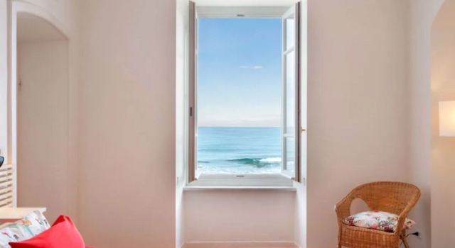 Beach House 39235