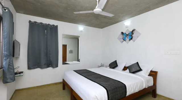 OYO 10054 Elite Inn, Rezervovat Hotel Hotely v Manjakuppam se snídaní, Snídaně