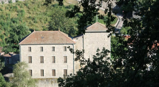Chambre Bounty cuisine privée, salle d'eau, terrasse, garage, Prenota Hotel Hotel a Alvernia con parcheggio, Parcheggio