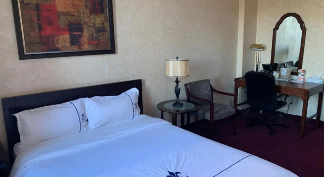 Двухместный номер Standard Royal Inn and Suites at Guelph