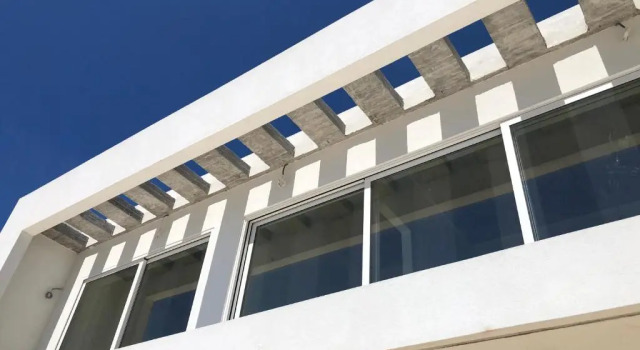 Kuro Beach House