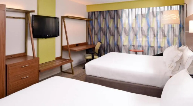 Standard Neljän hengen huone Holiday Inn Express Springfield by IHG