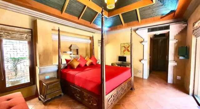 Balinese Pool Villa in Rawai
