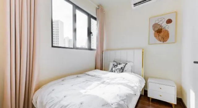 Люкс c 1 комнатой с видом на город Fumi International Apartment (Bay Famous House)