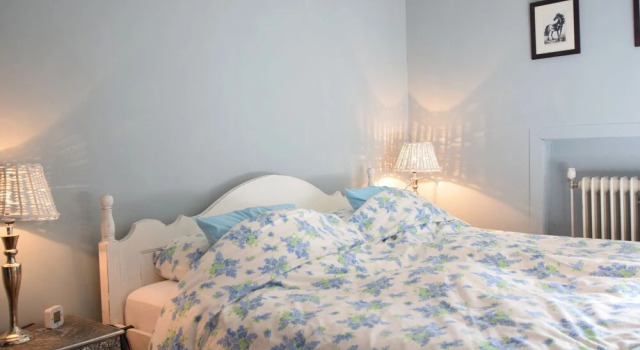 Beautifully Restored House on a Large Property With a Private Swimming Pool, Book Hotel Saint-Basile Ardèche