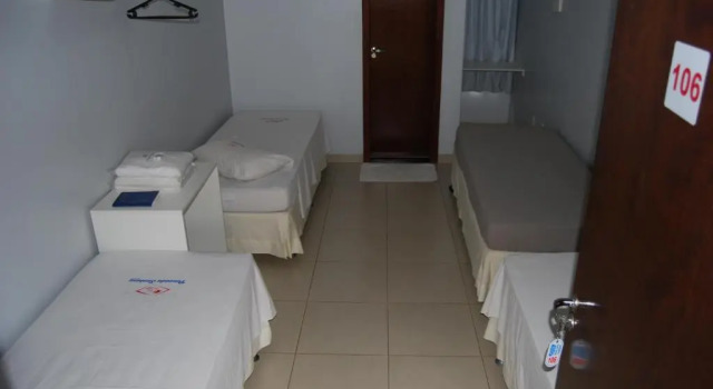 Трёхместный номер Standard Pousada Santana - Trindade Goiás