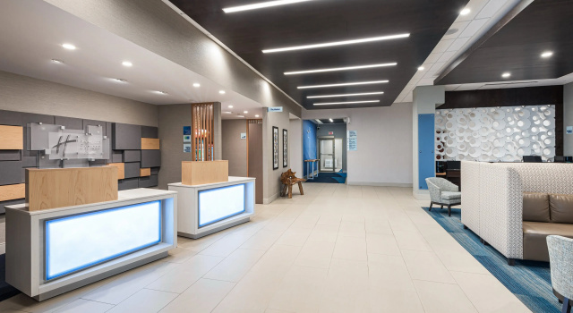 Holiday Inn Express & Suites Milton by IHG