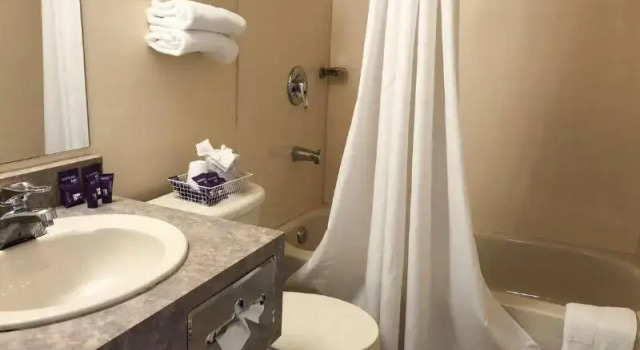 Люкс Knights Inn Fort Erie