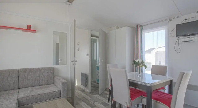 Beautiful Holiday Home in Grandcamp Near the sea With Swimming Pool
