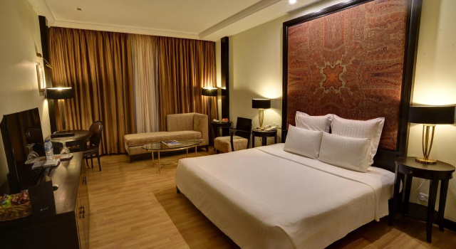 Двухместный номер Deluxe Pearl Continental Hotel, Muzaffarabad