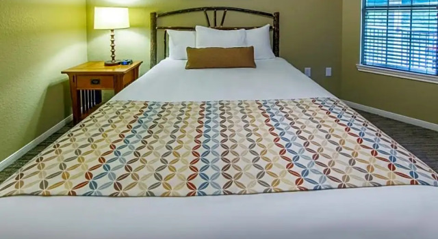 Четырёхместная вилла с 2 комнатами Holiday Inn Club Vacations Piney Shores Resort