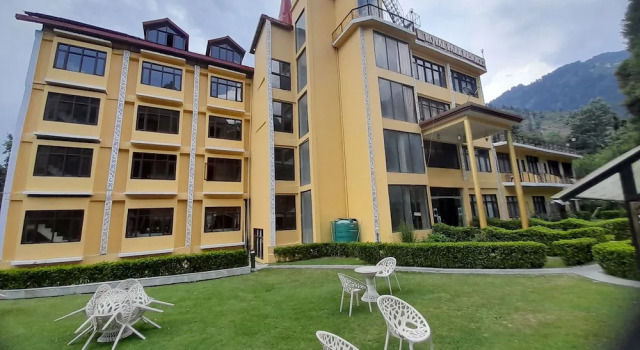 Royal Park Resort, Забронировать Курортный отель СПА-отели Манали, SPA-услуги