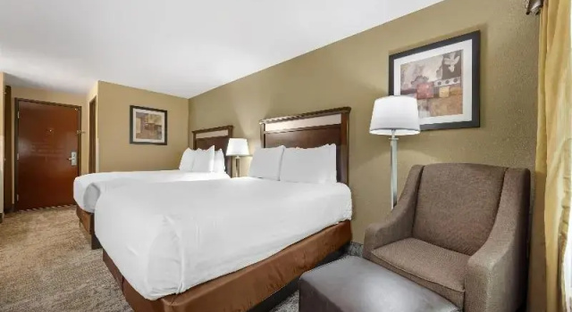 Четырёхместный номер Standard Best Western Plus Prairie Inn